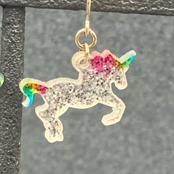 Unicorn Dangle Pierced Earrings Clear Glitter Rainbow Silver Retro 80s Pride - Picture 3 of 5